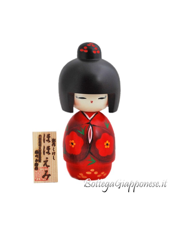 Kokeshi Hohoemi smiling