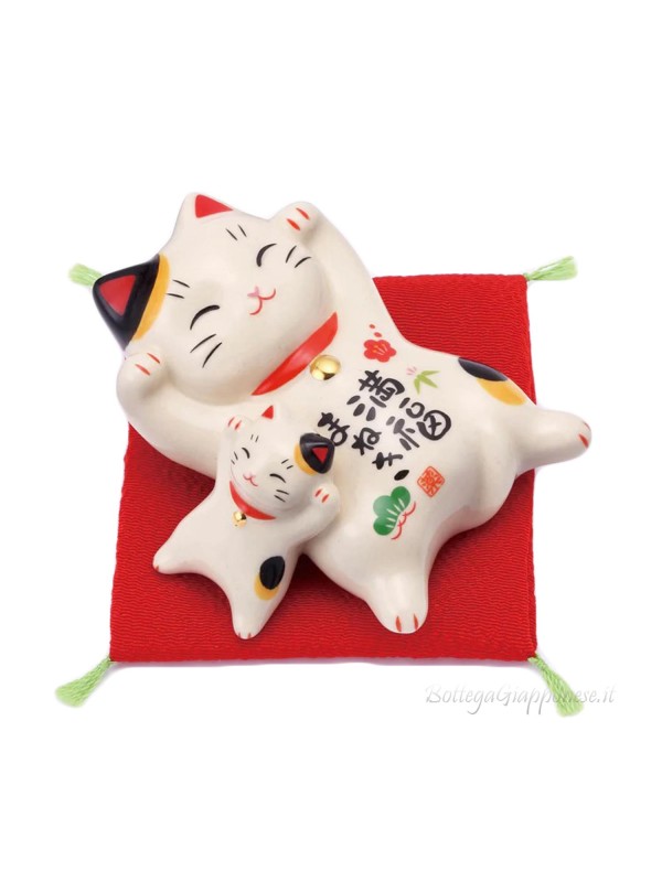 Maneki Neko manpuku full belly